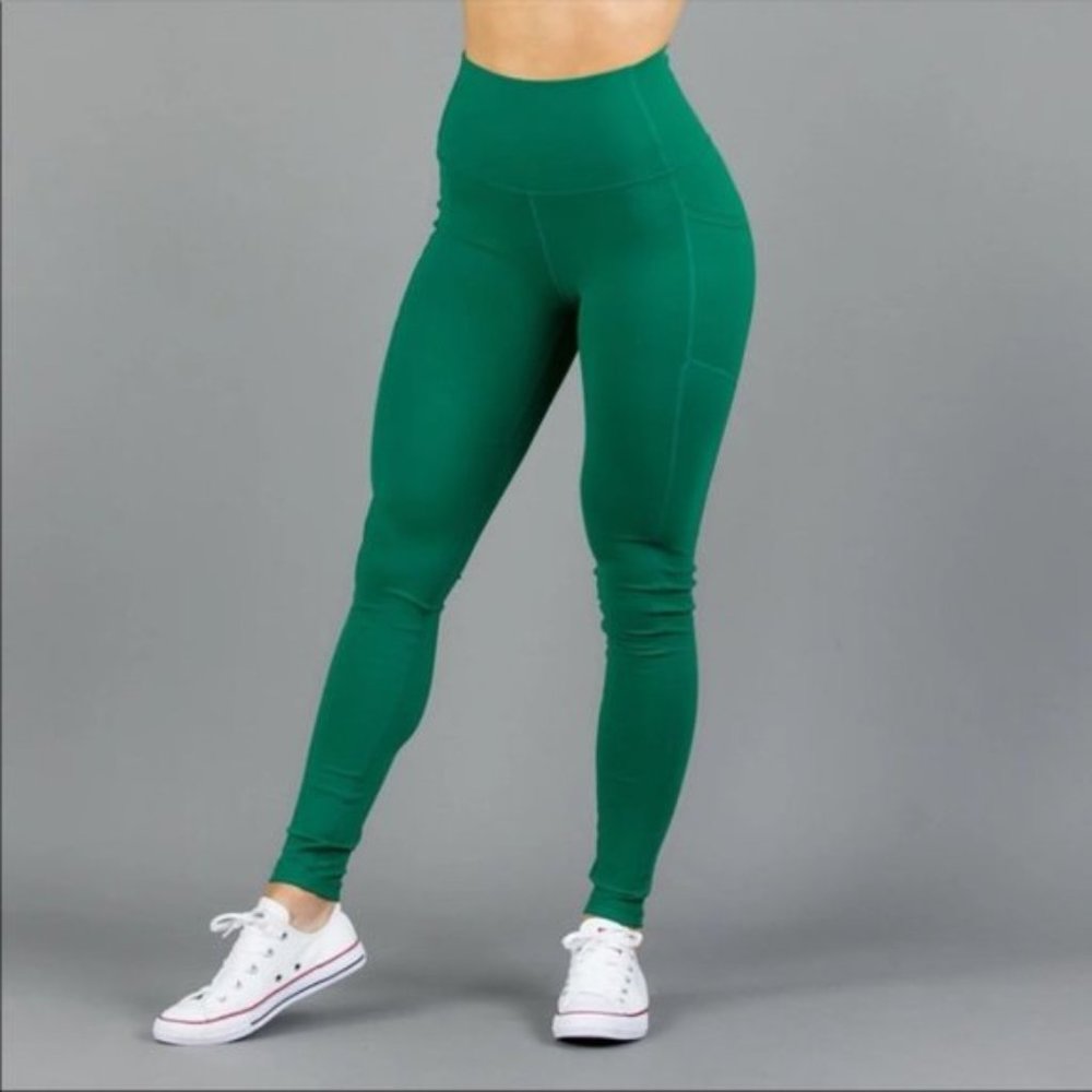 *NWOT*  LIMITED EDITION BuffBunny Luna leggings